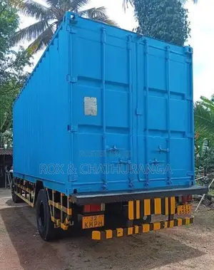 Isuzu FTR 1986