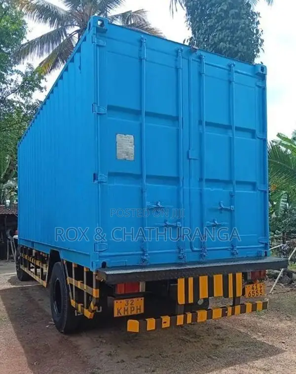 Isuzu FTR 1986