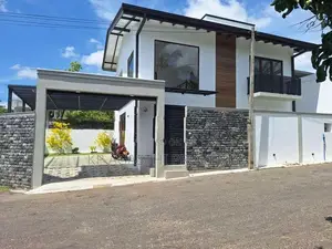 Luxury Land for Sale in Athurugiriya