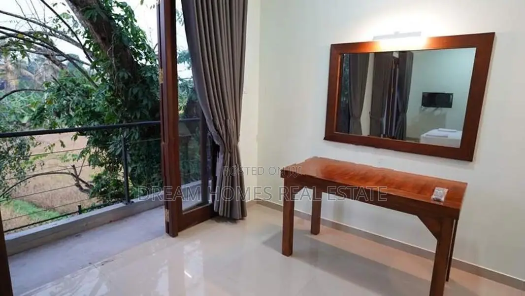 Spacious 4 Bedroom Luxury Home for Sale Thalawathugoda