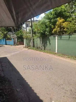 Battaramulla Thalahena 8 Mile Post 21 Perches Land For Sale