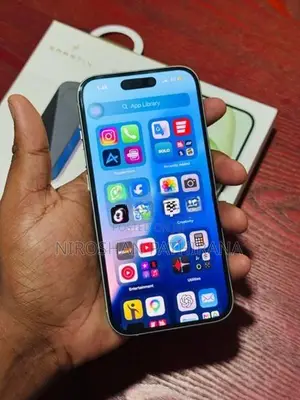 Apple iPhone 15 (Used)