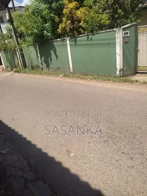 Battaramulla Thalahena 8 Mile Post 21 Perches Land For Sale
