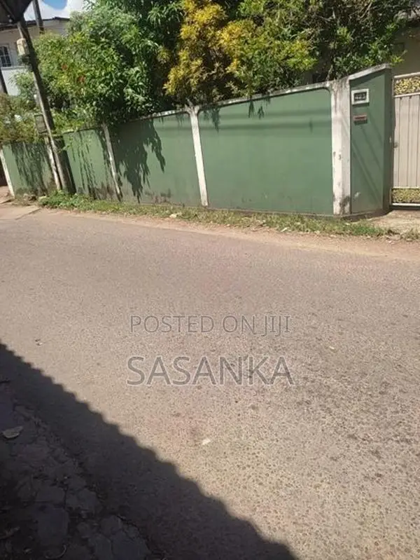 Battaramulla Thalahena 8 Mile Post 21 Perches Land For Sale