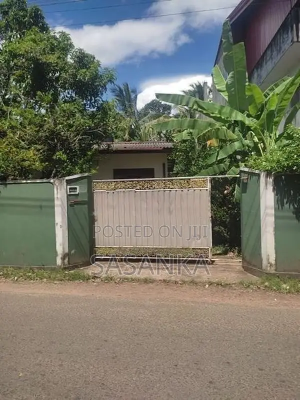 Battaramulla Thalahena 8 Mile Post 21 Perches Land For Sale