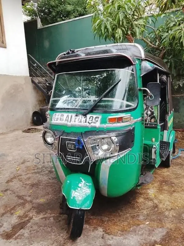 Bajaj RE 2014