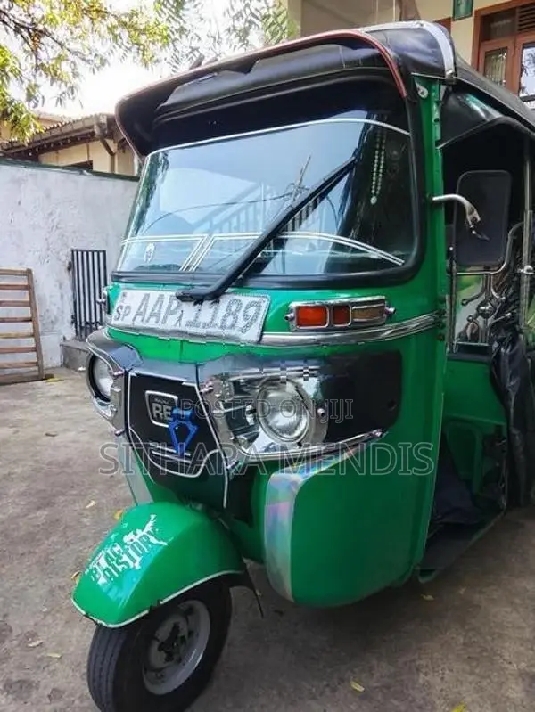Bajaj RE 2014