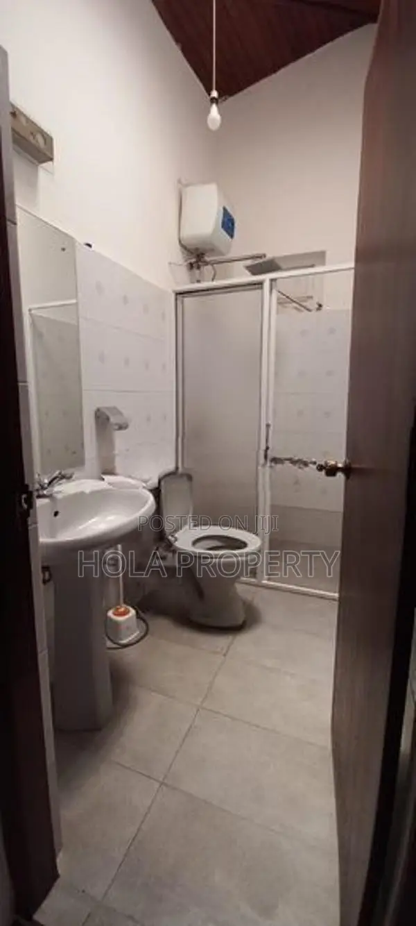 2 Bedroom Pitakotte Single House for Rent