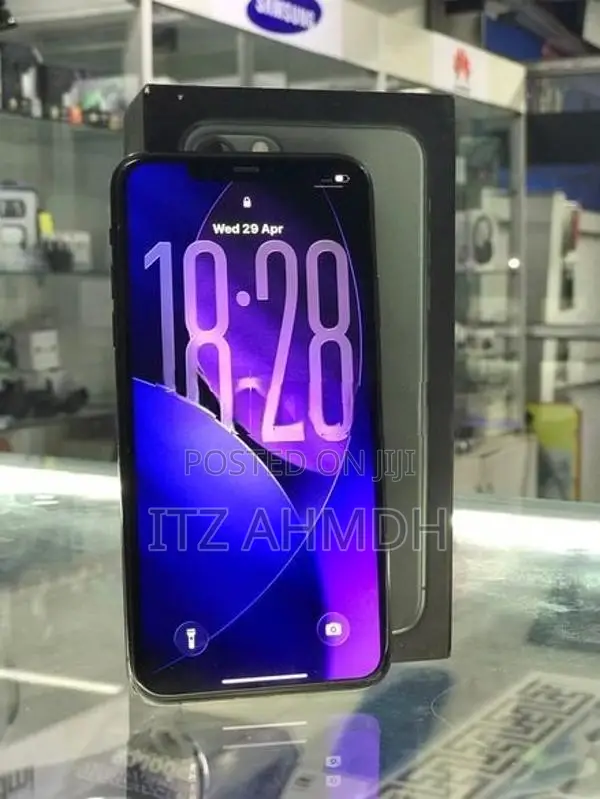 Apple iPhone 11 Pro Max (Used)