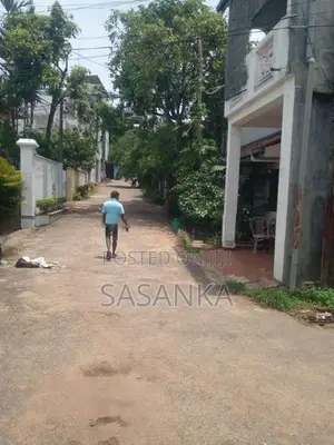 Kohuwala Malwatta Road 5.67 Perches Land With Old House For Sale