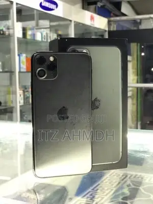 Apple iPhone 11 Pro Max (Used)