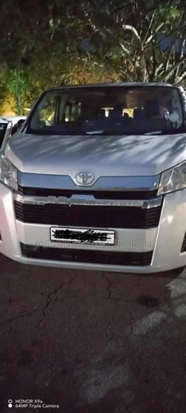 Toyota Hiace 2025