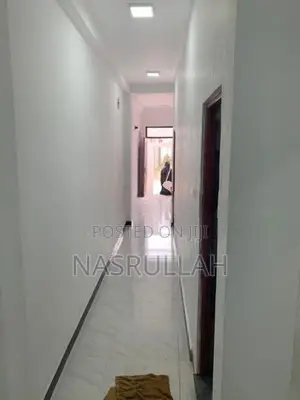 House for Lease - Ambagaha Juntion, Wellampitiya