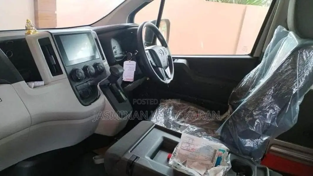 Toyota Hiace 2025