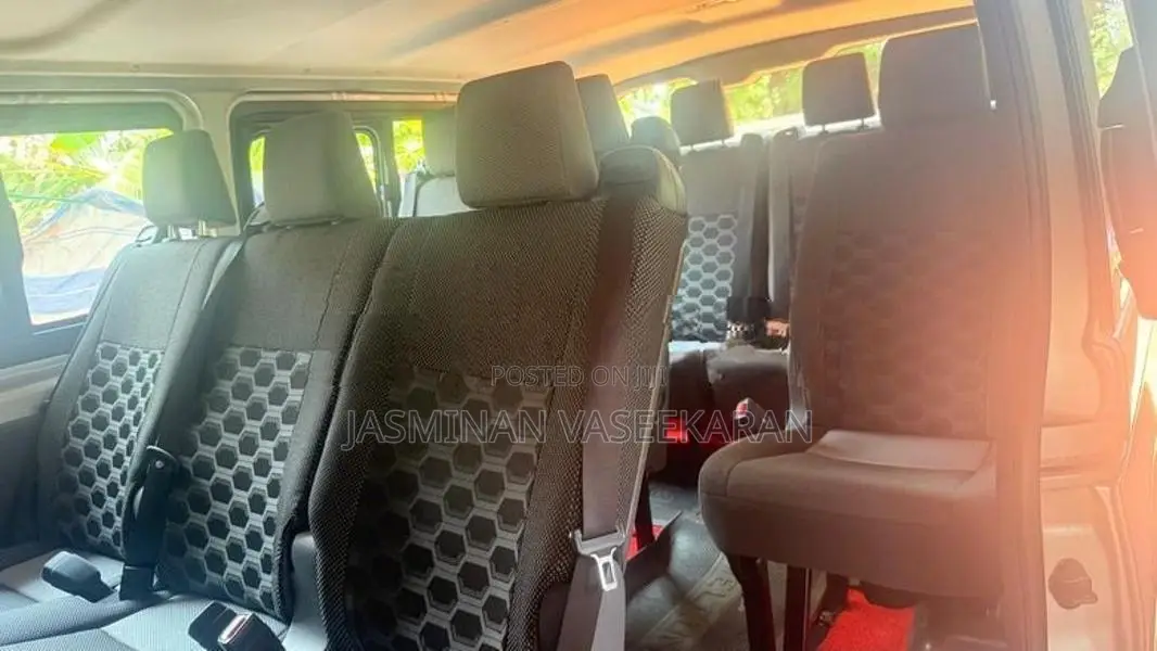 Toyota Hiace 2025