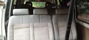 Nissan Caravan 1992