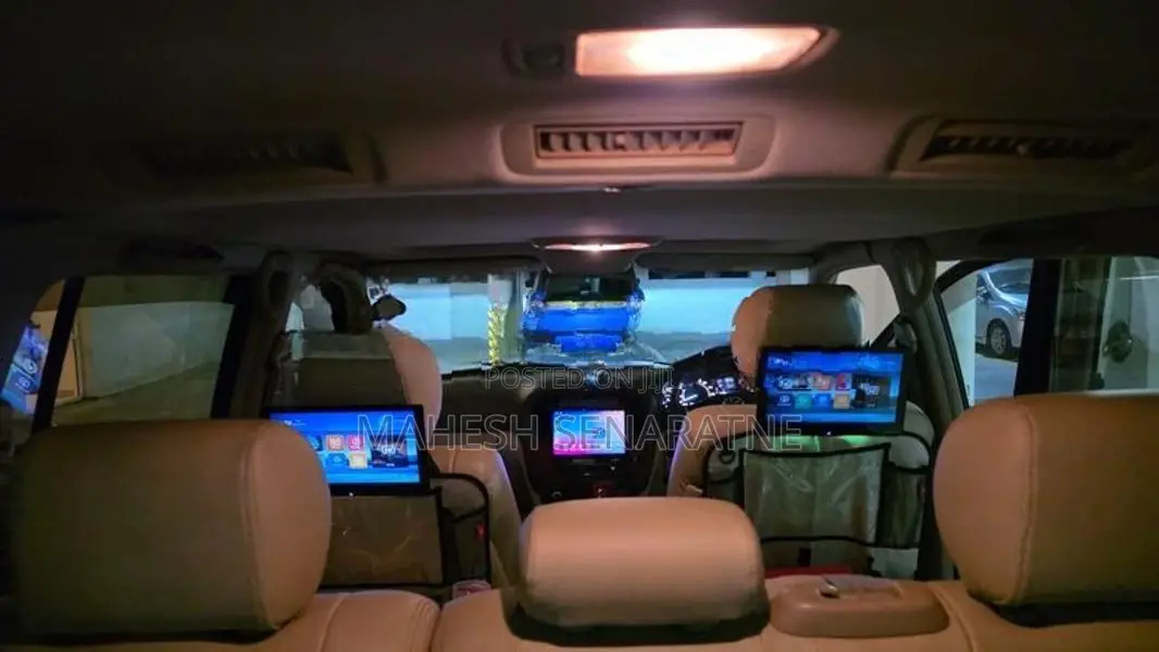 Toyota Land Cruiser Sahara 2000