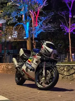 Honda CBR MC