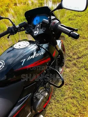Bajaj Pulsar 180 2016