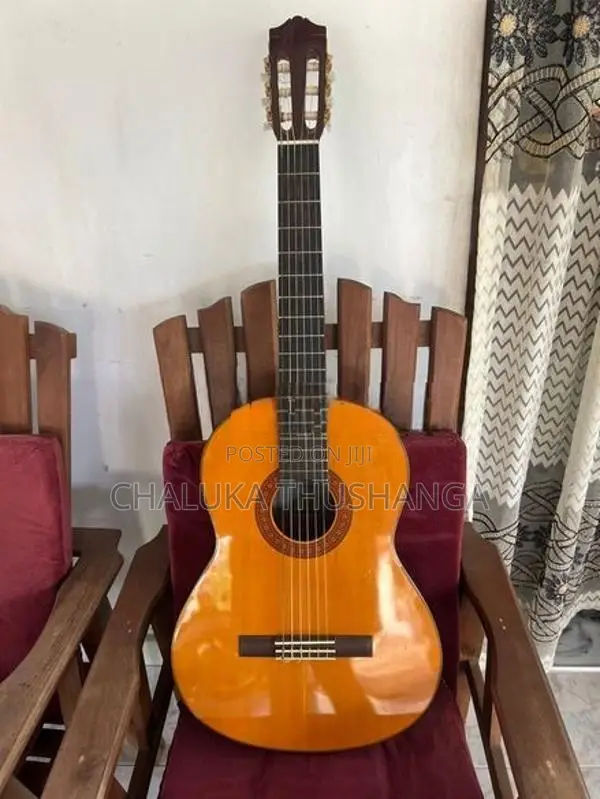 Yamaha C70 Guitar