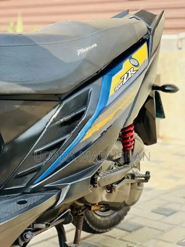 Yamaha RayZR 2019