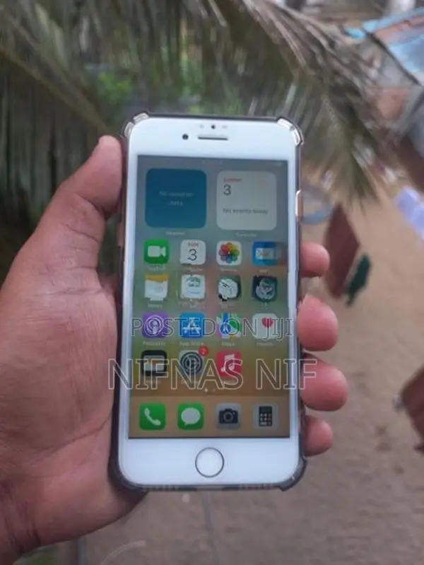 Apple iPhone 8 (Used)