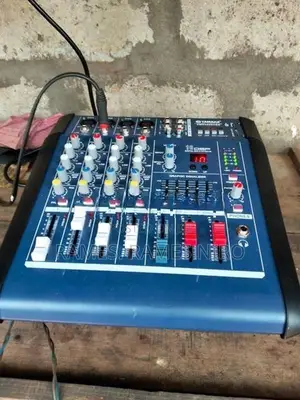 Audio Mixer with Speaker