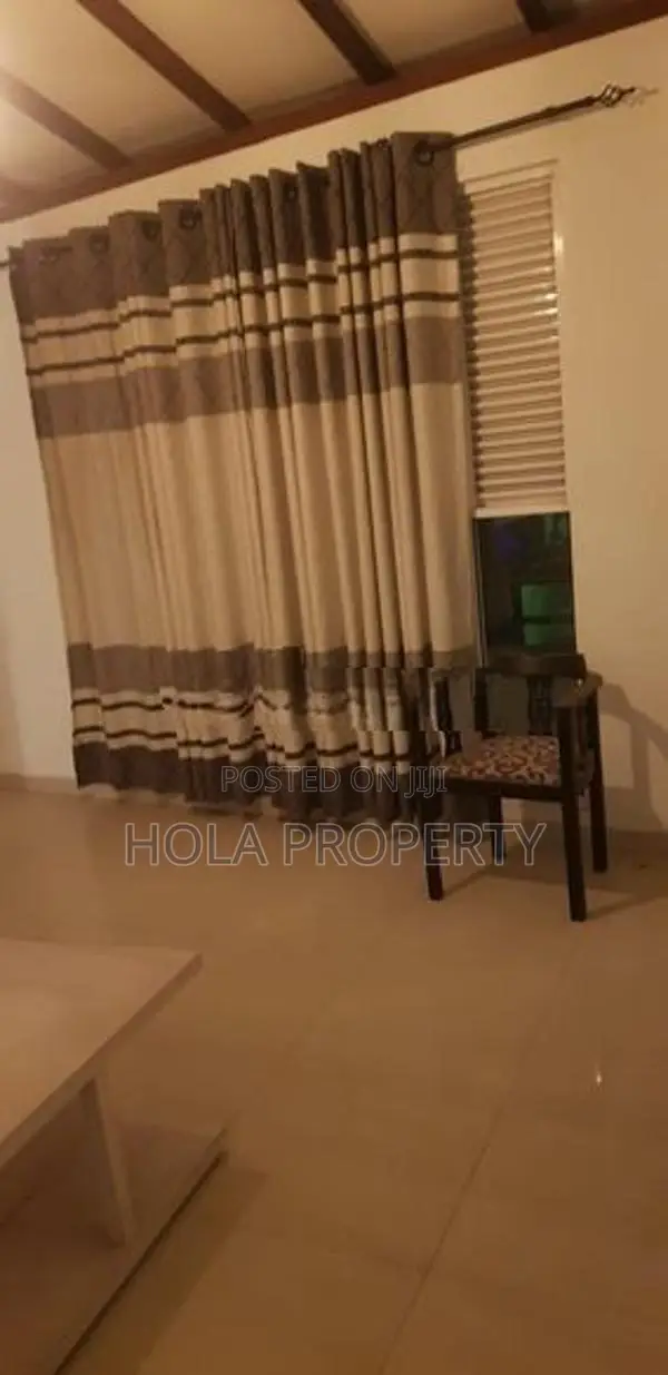 3 Bedroom Unfurnished Upstair House for Rent Colombo 08
