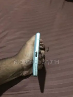 Sony Xperia Z2 (Used)