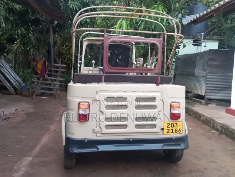 Bajaj RE 1996