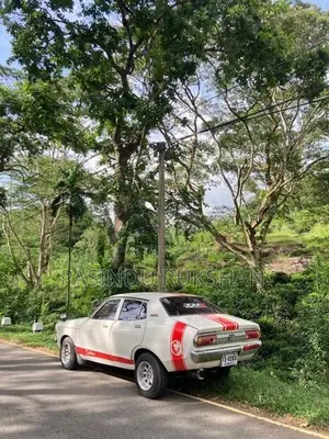 Nissan Sunny B211 1987