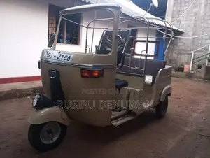 Bajaj RE 1996