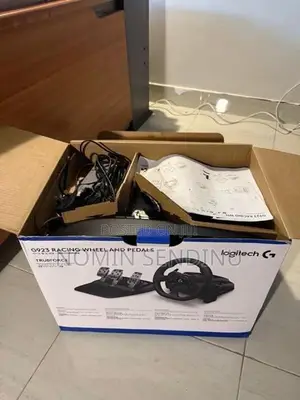 Logitech G923 Racing Wheel