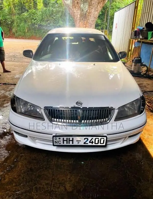 Nissan Sunny 2003
