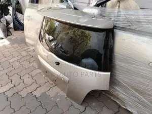 Toyota Ist NCP60 Dicky Door with Spoiler