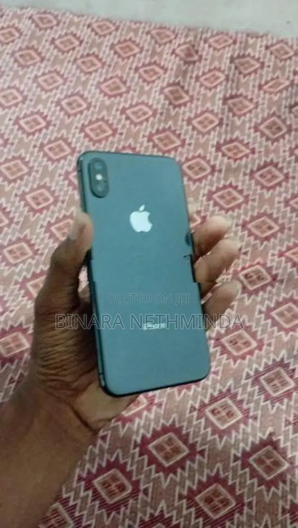 Apple iPhone X (Used)
