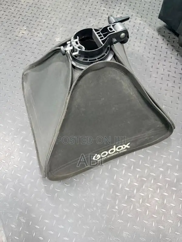Godox S2 Speedlite Bracket 60cm Softbox kit