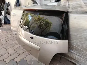 Toyota Ist NCP60 Dicky Door with Spoiler
