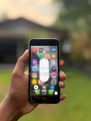 Apple iPhone SE 2 (Used)