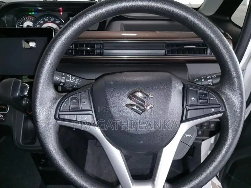 Suzuki Wagon R 2025