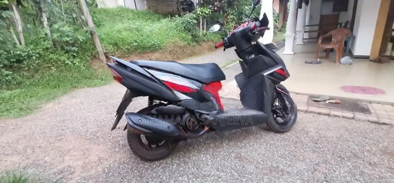 Yamaha RayZR 2020