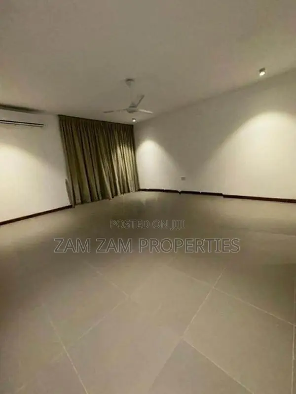 Luxury Pent House Apartment For Rent In Wellawatta Colombo 6