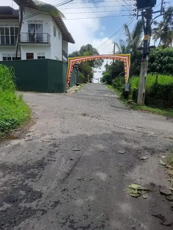 වටිනා - අනර්ඝ ඉඩම විකිණීමට සියඹලාගොඩ, පොල්ගස්ඕවිට