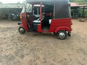 Bajaj RE 2005