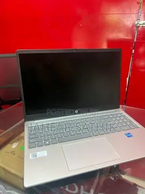 Intel Core I3-1315 U DDR4 8 GB RAM 512 NVME SSD