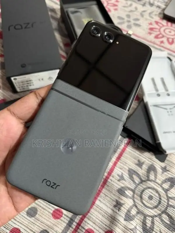 Moto RAZR 50 (Used)