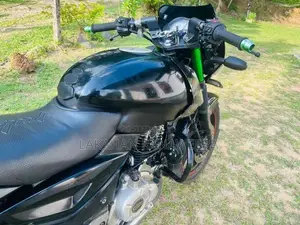 Bajaj Pulsar 180 2012
