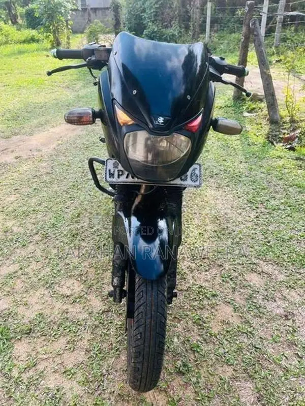 Bajaj Pulsar 180 2012