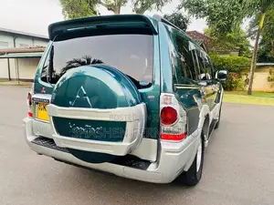 Mitsubishi Montero V6 2003
