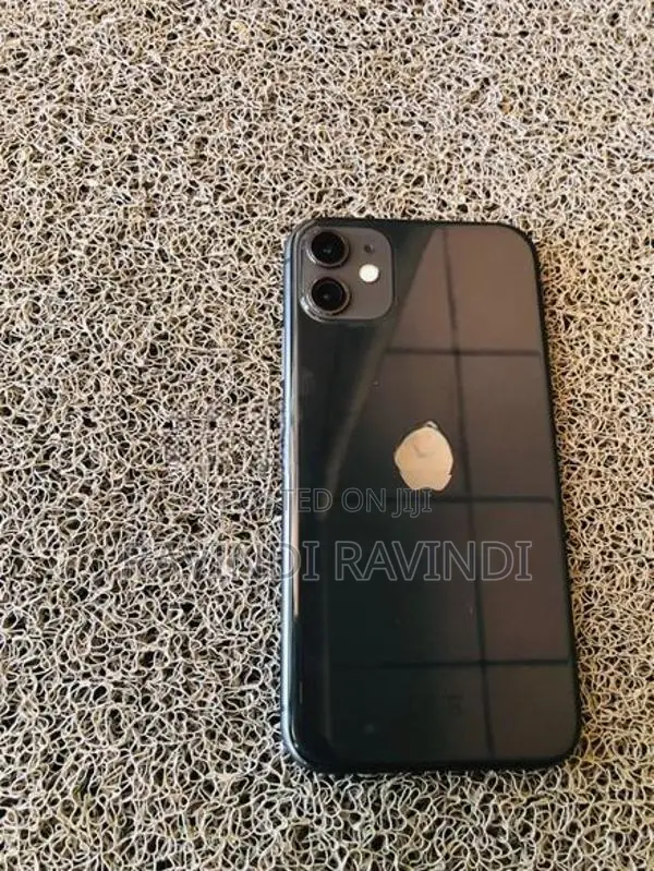 Apple iPhone 11 (Used)